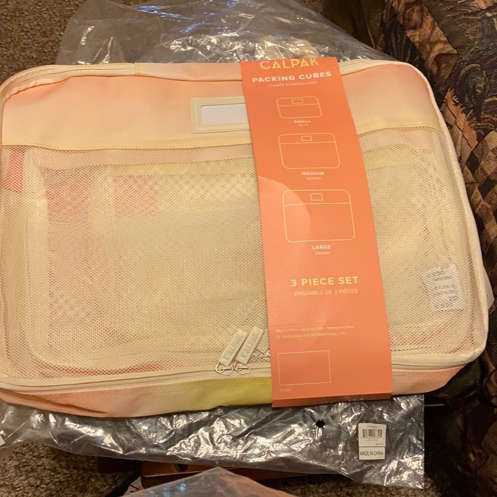 Packing cubes